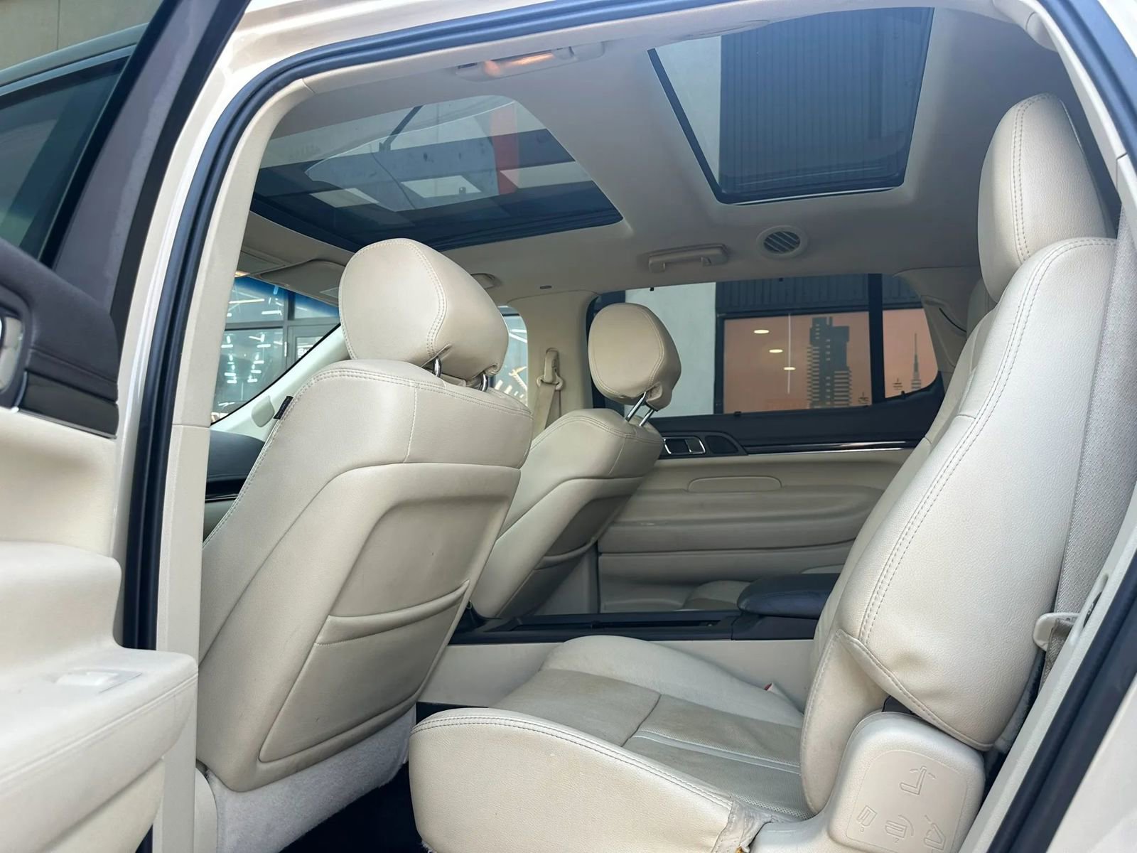 Used 2018 Lincoln MKT AWD w/ Technology Package image 10