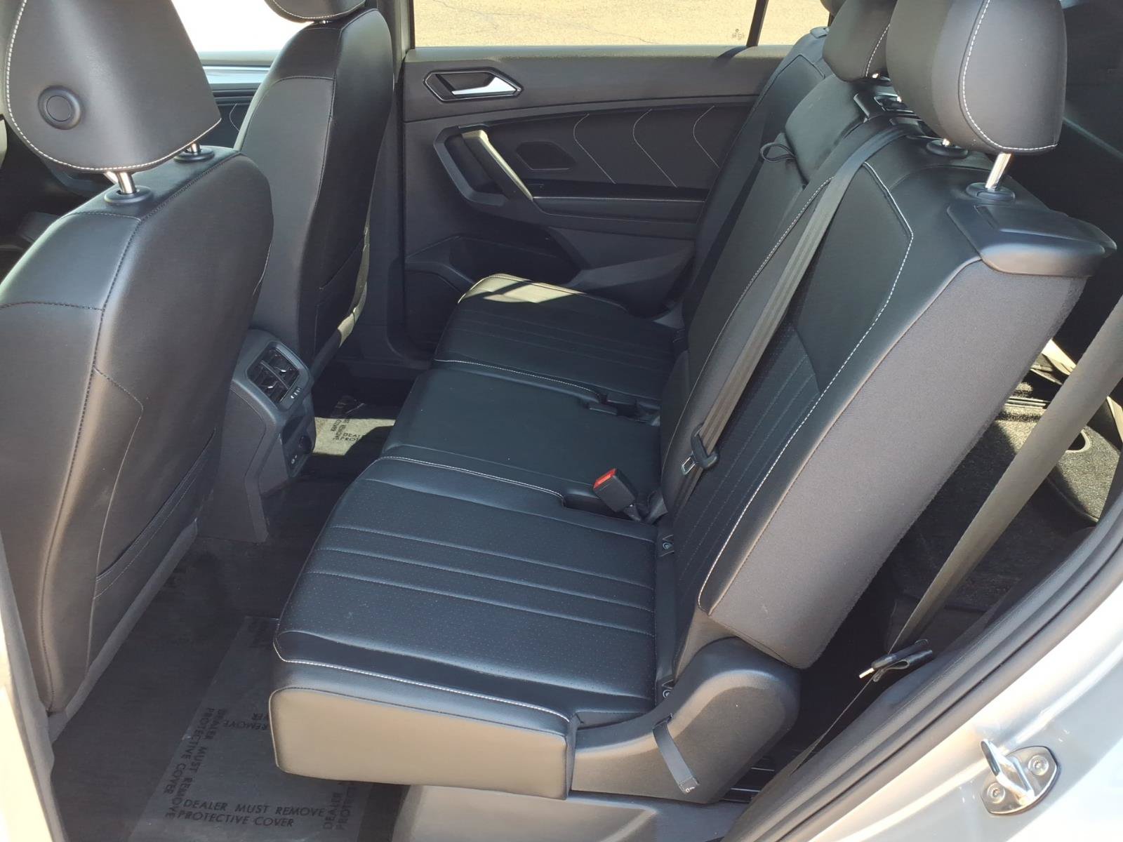Certified 2023 Volkswagen Tiguan SE R-Line FWD image 24