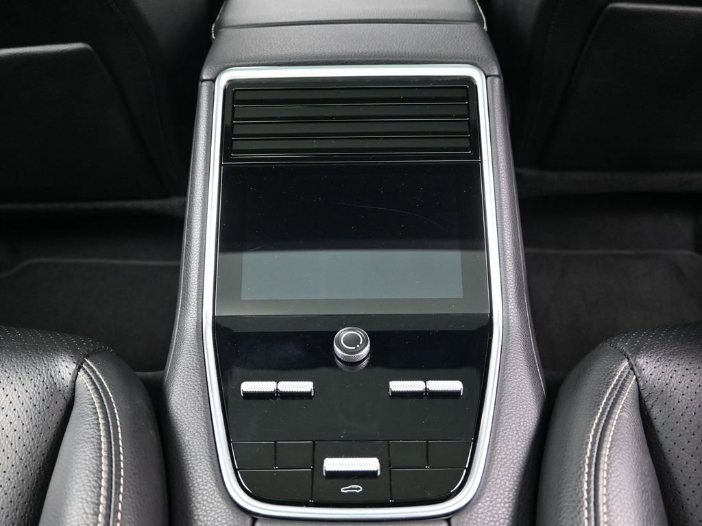 Used 2020 Porsche Panamera Edition image 8