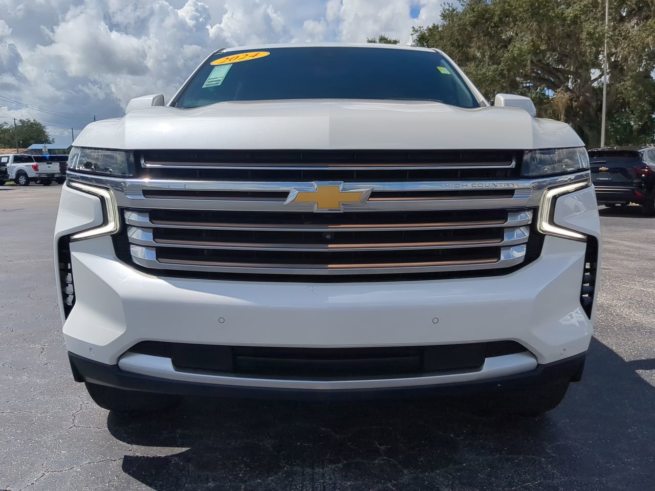 Used 2024 Chevrolet Suburban High Country image 9