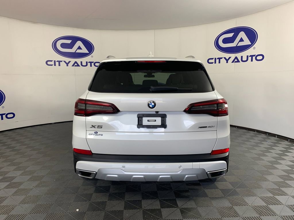 Used 2022 BMW X5 xDrive40i image 4