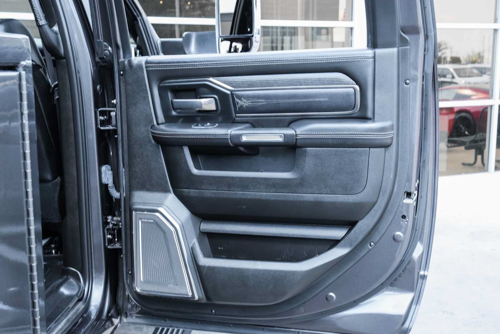 Used 2020 RAM 3500 Limited AWD/4WD image 44