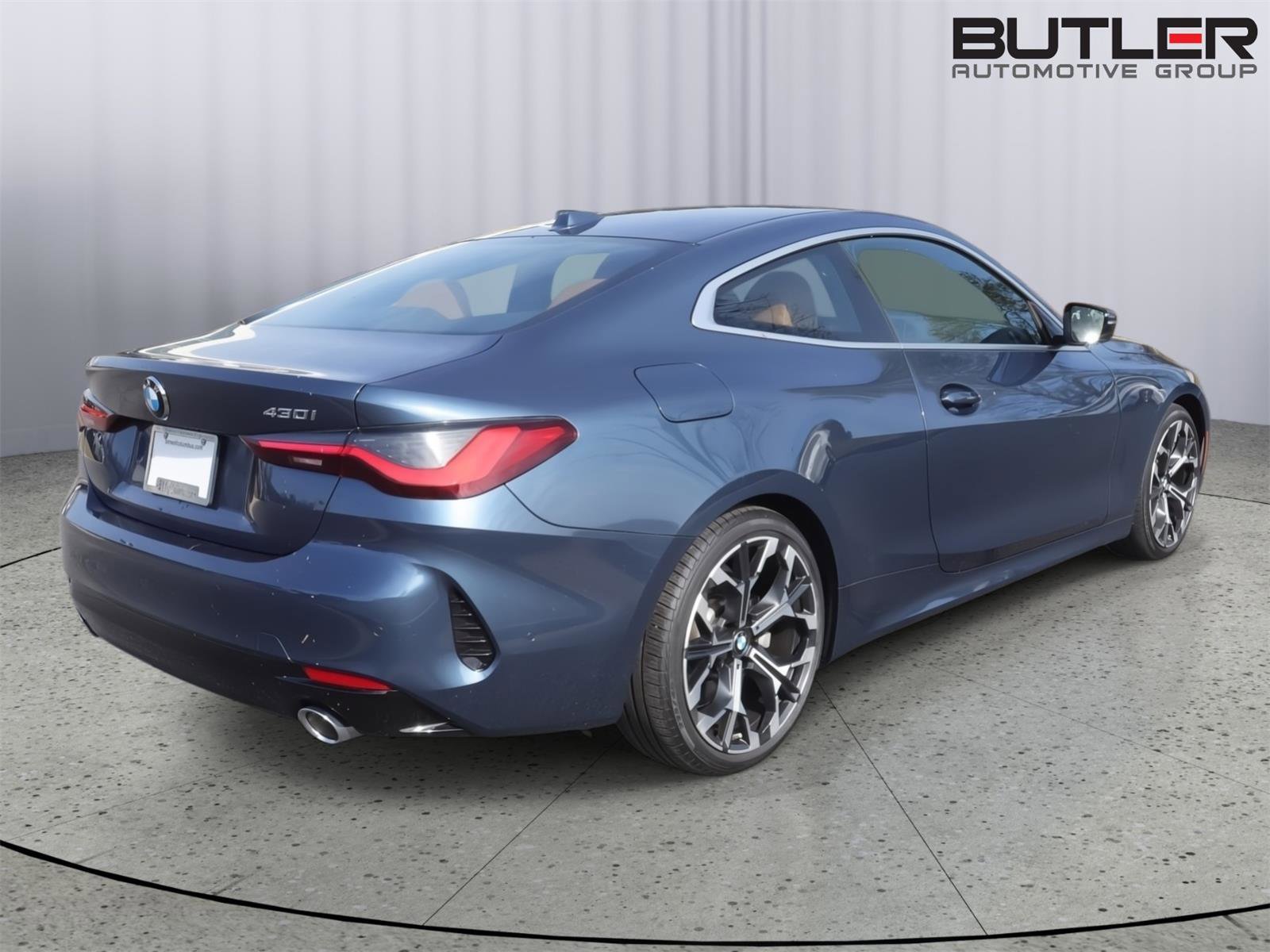 Used 2025 BMW 430i Coupe w/ Convenience Package image 7