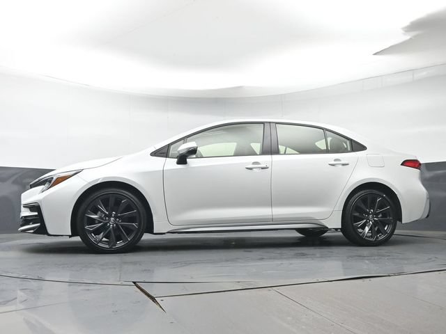Certified 2025 Toyota Corolla SE w/ Convenience Package FWD image 32