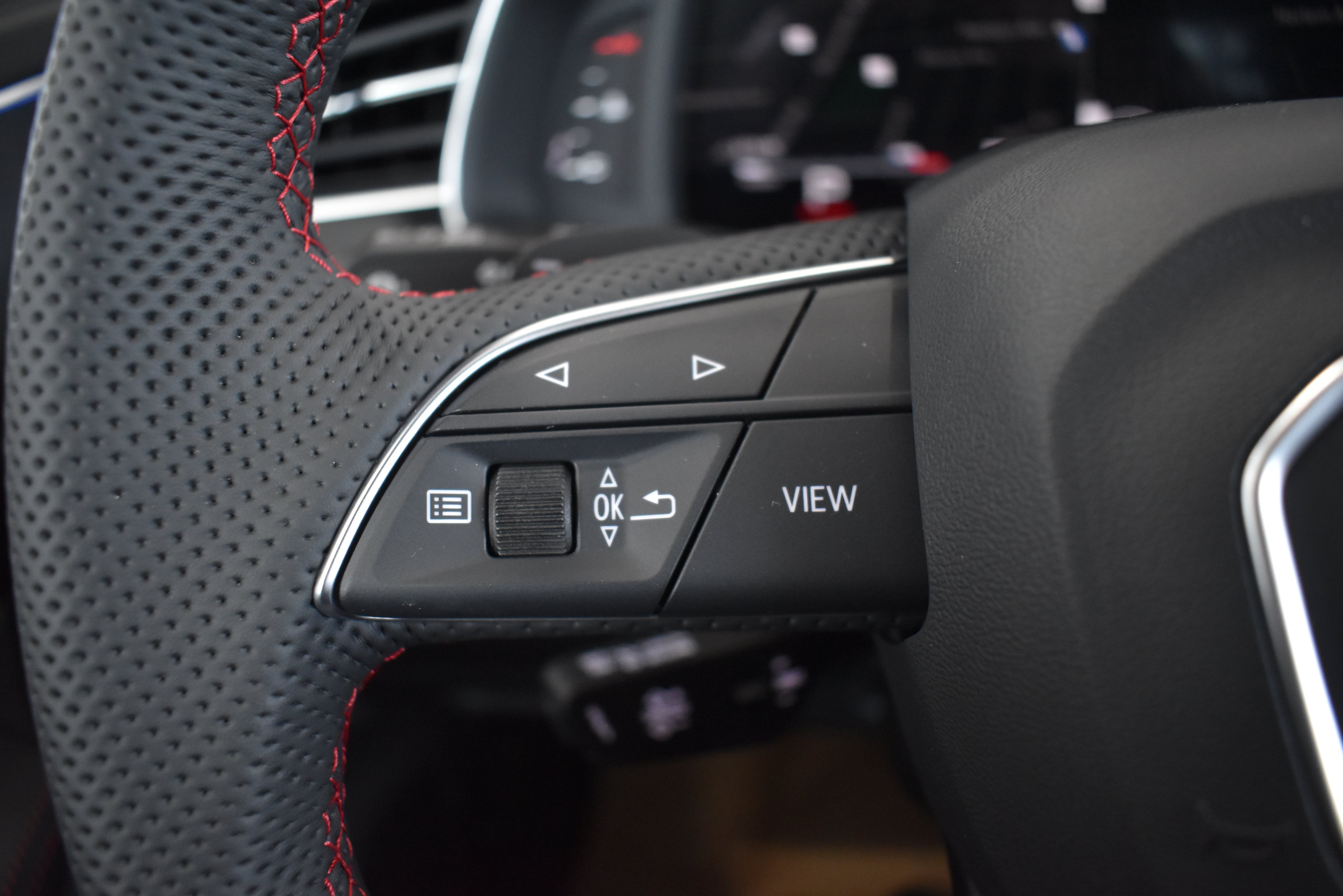 New 2026 Audi SQ8 Prestige AWD/4WD image 25
