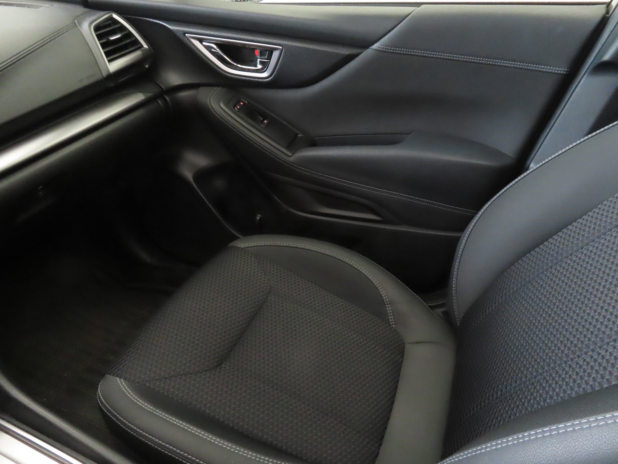 Used 2021 Subaru Forester Premium image 20