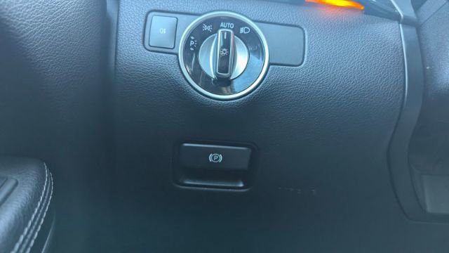 Used 2017 Mercedes-Benz GLS 550 4MATIC image 31