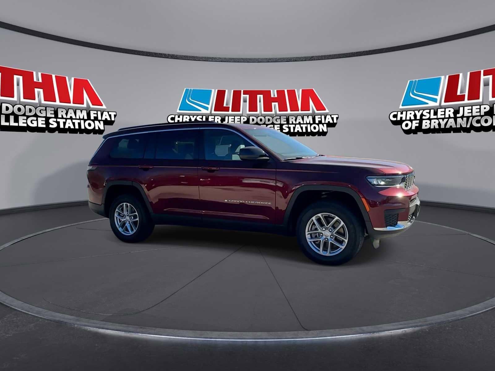 Used 2025 Jeep Grand Cherokee L Laredo w/ Luxury Tech Group I AWD/4WD image 9