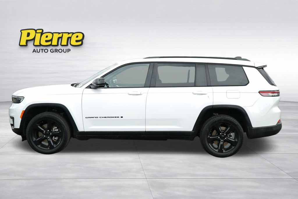 Used 2023 Jeep Grand Cherokee L Laredo AWD/4WD image 4