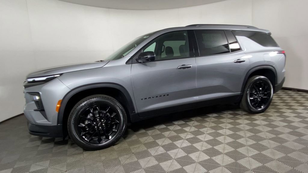New 2026 Chevrolet Traverse LT w/ Midnight/Sport Edition image 6