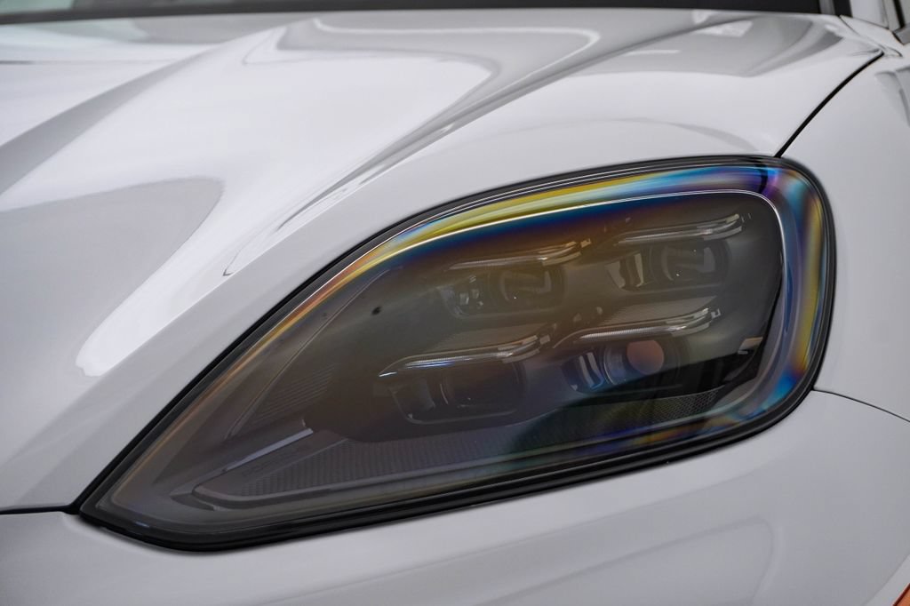 New 2026 Porsche Cayenne Turbo AWD/4WD image 7