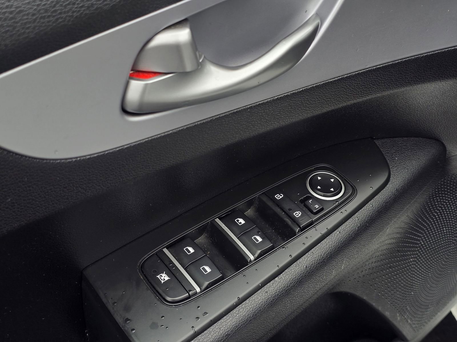 Used 2022 Kia Forte FE image 12