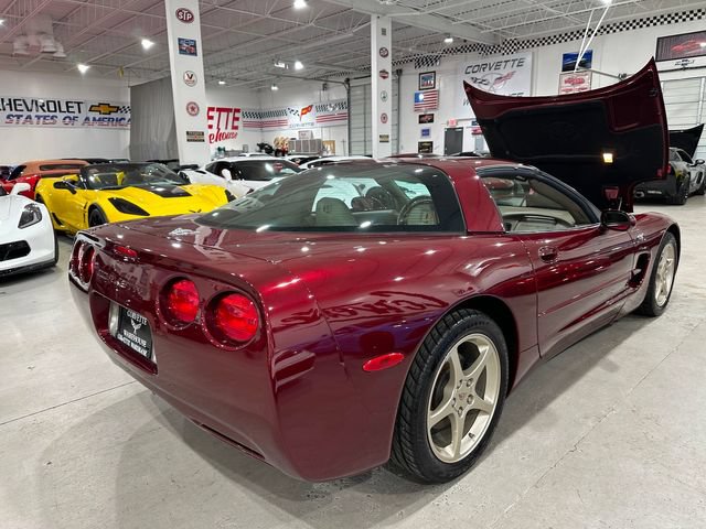 Used 2003 Chevrolet Corvette Coupe w/ Preferred Equipment Group RWD image 27