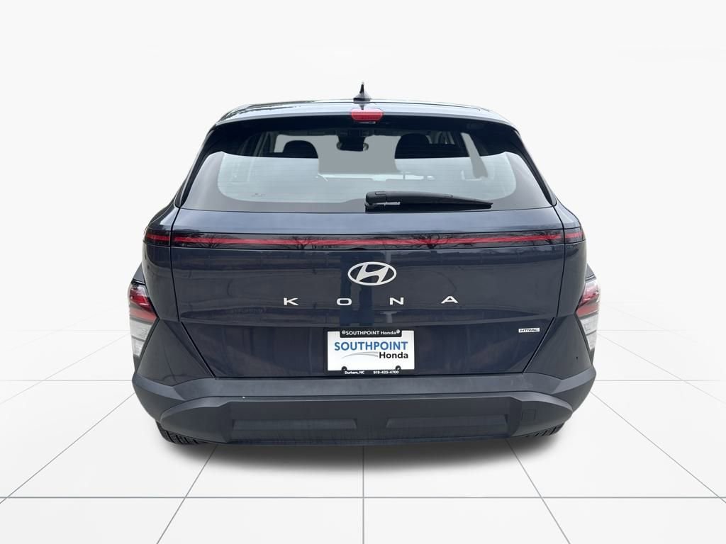 Used 2024 Hyundai Kona SE image 7