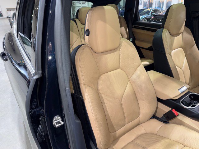 Used 2016 Porsche Cayenne image 66