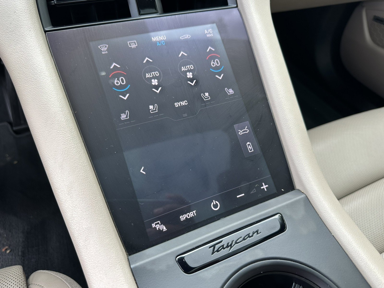 Used 2022 Porsche Taycan image 23