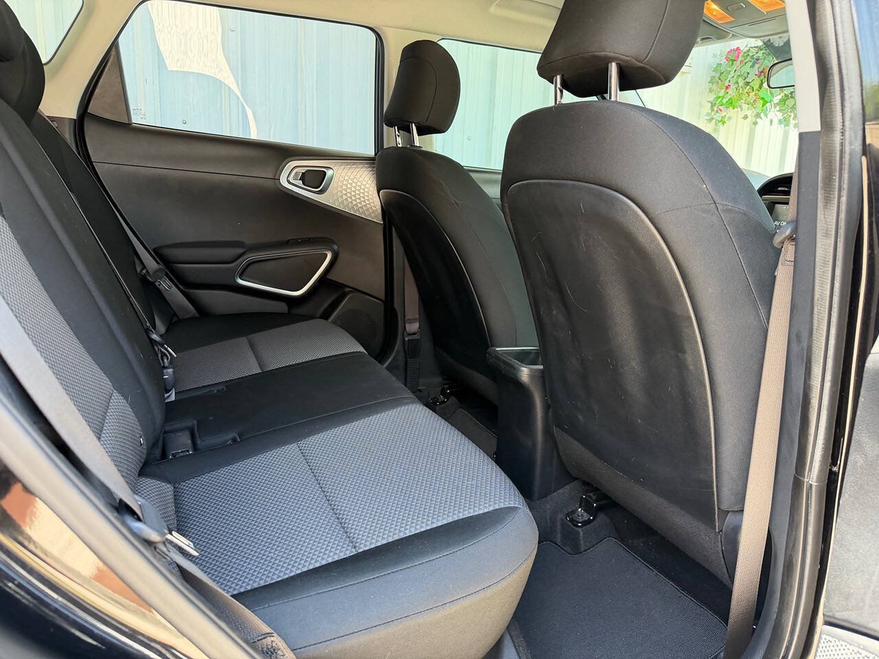 Used 2020 Kia Soul LX FWD image 9