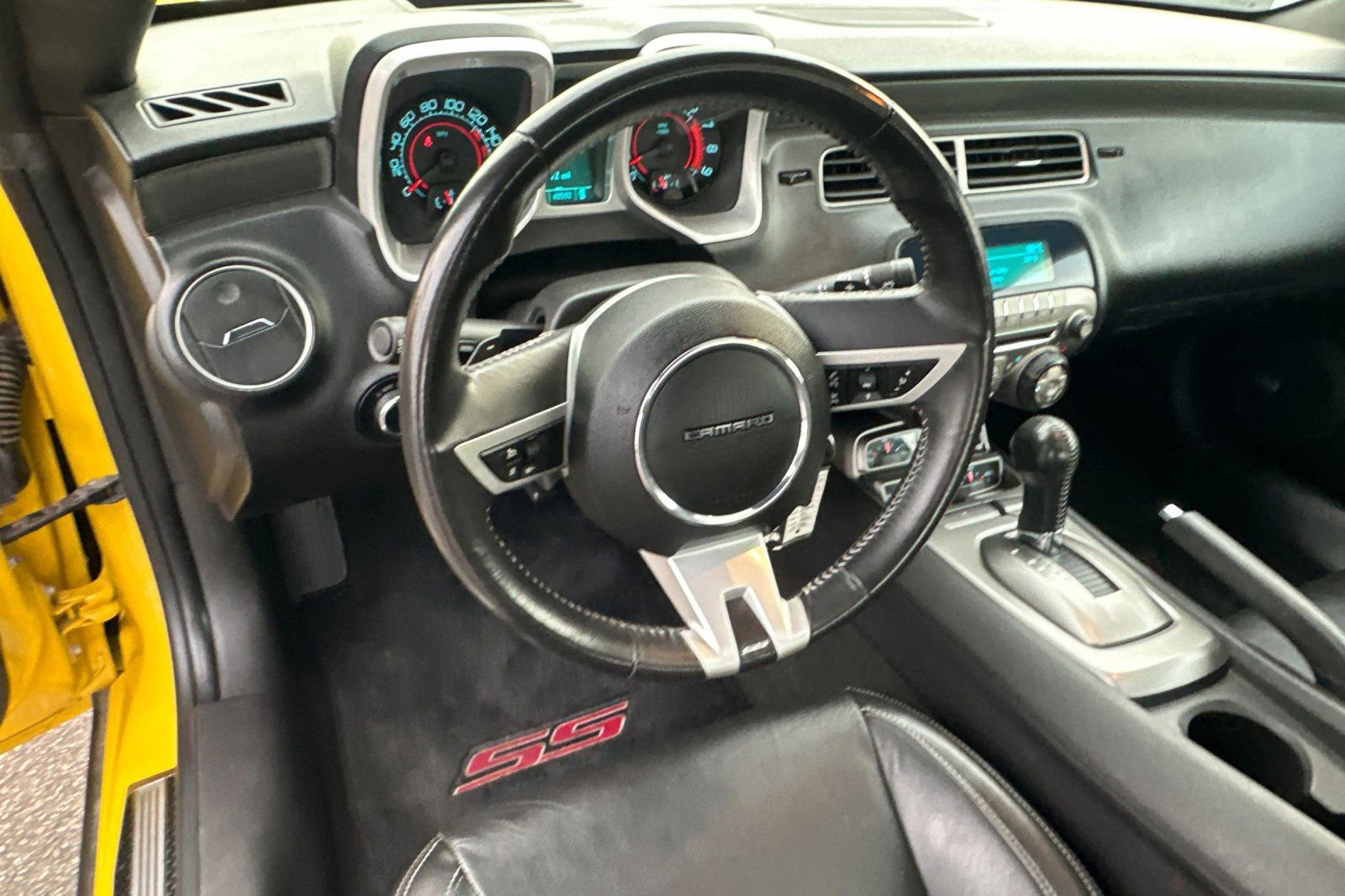 Used 2011 Chevrolet Camaro SS w/ RS Package image 15