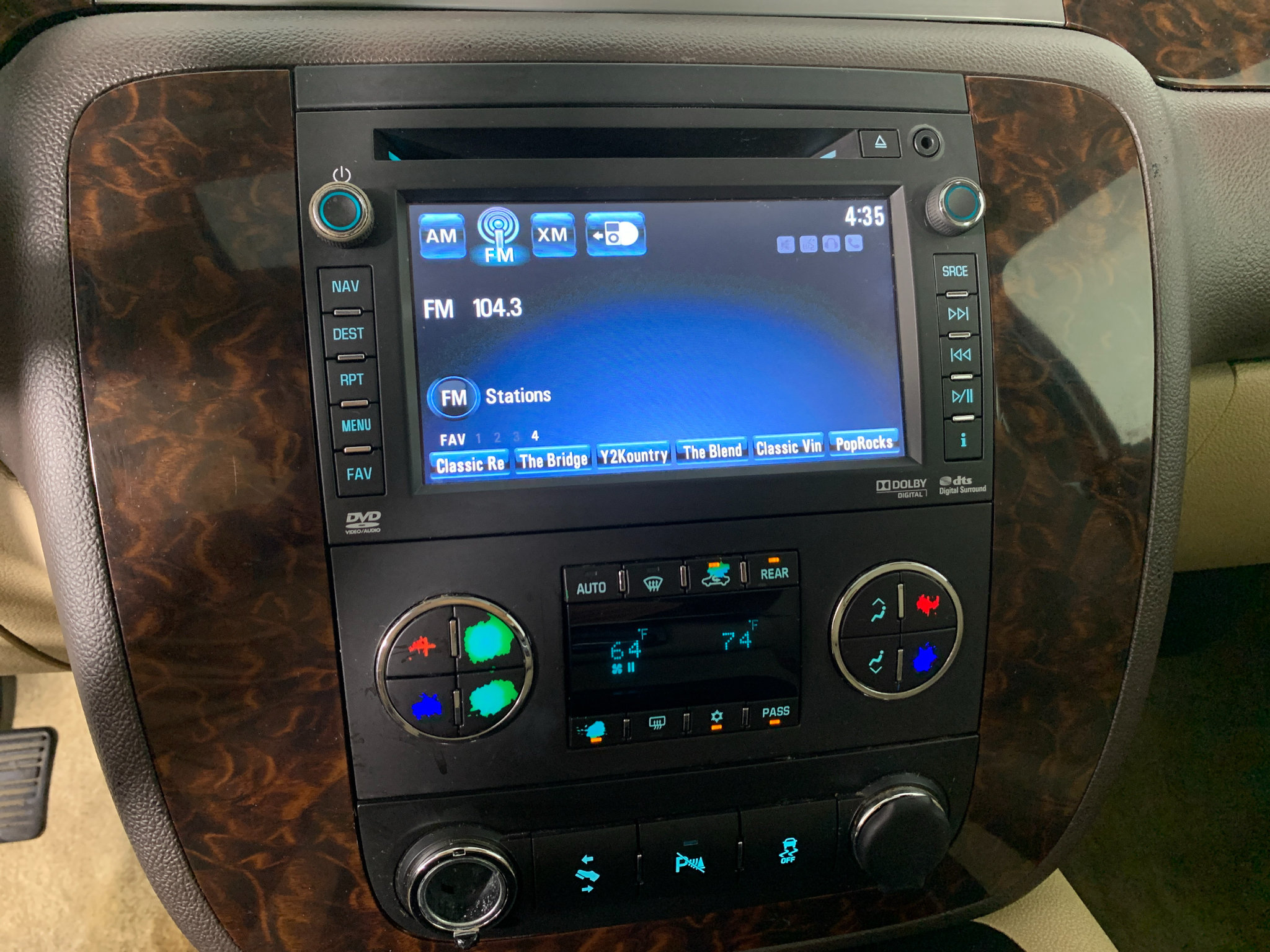 Used 2014 GMC Yukon Denali RWD image 25
