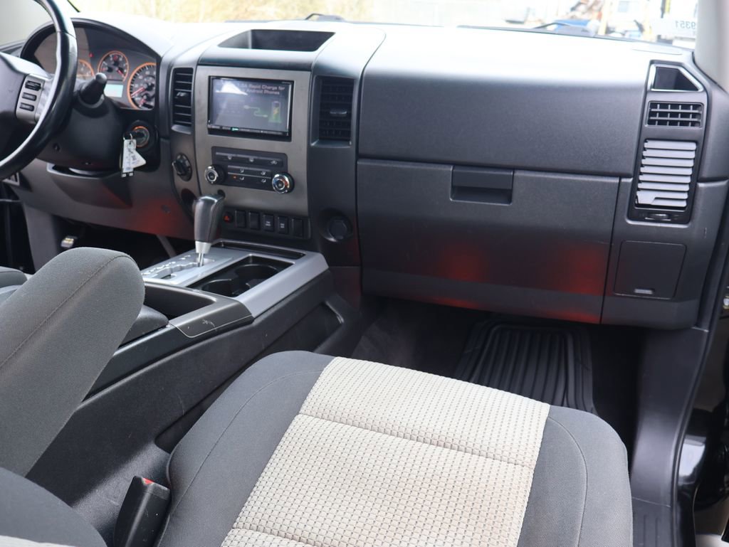 Used 2011 Nissan Titan S image 34