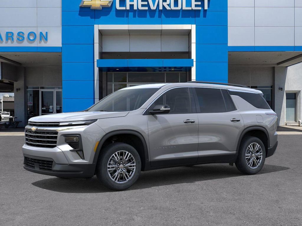 New 2026 Chevrolet Traverse LT image 2