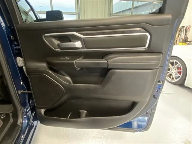 Used 2023 RAM 1500 Big Horn AWD/4WD image 19