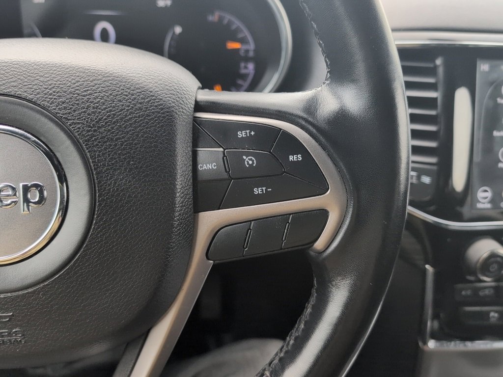 Used 2020 Jeep Grand Cherokee Laredo w/ 18" Wheel & 8.4" Radio Group image 26