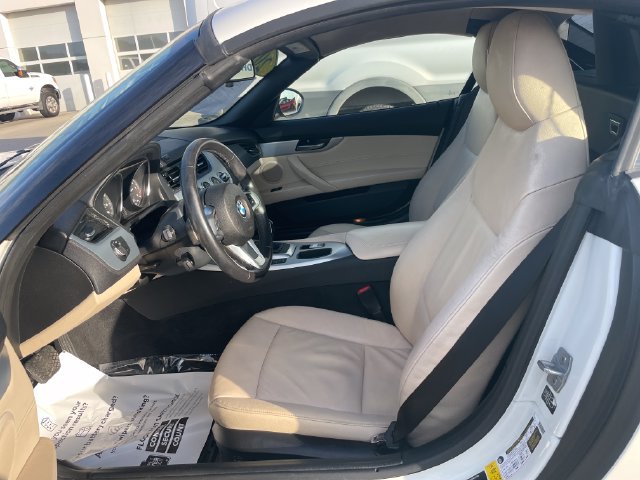Used 2014 BMW Z4 sDrive28i RWD image 19