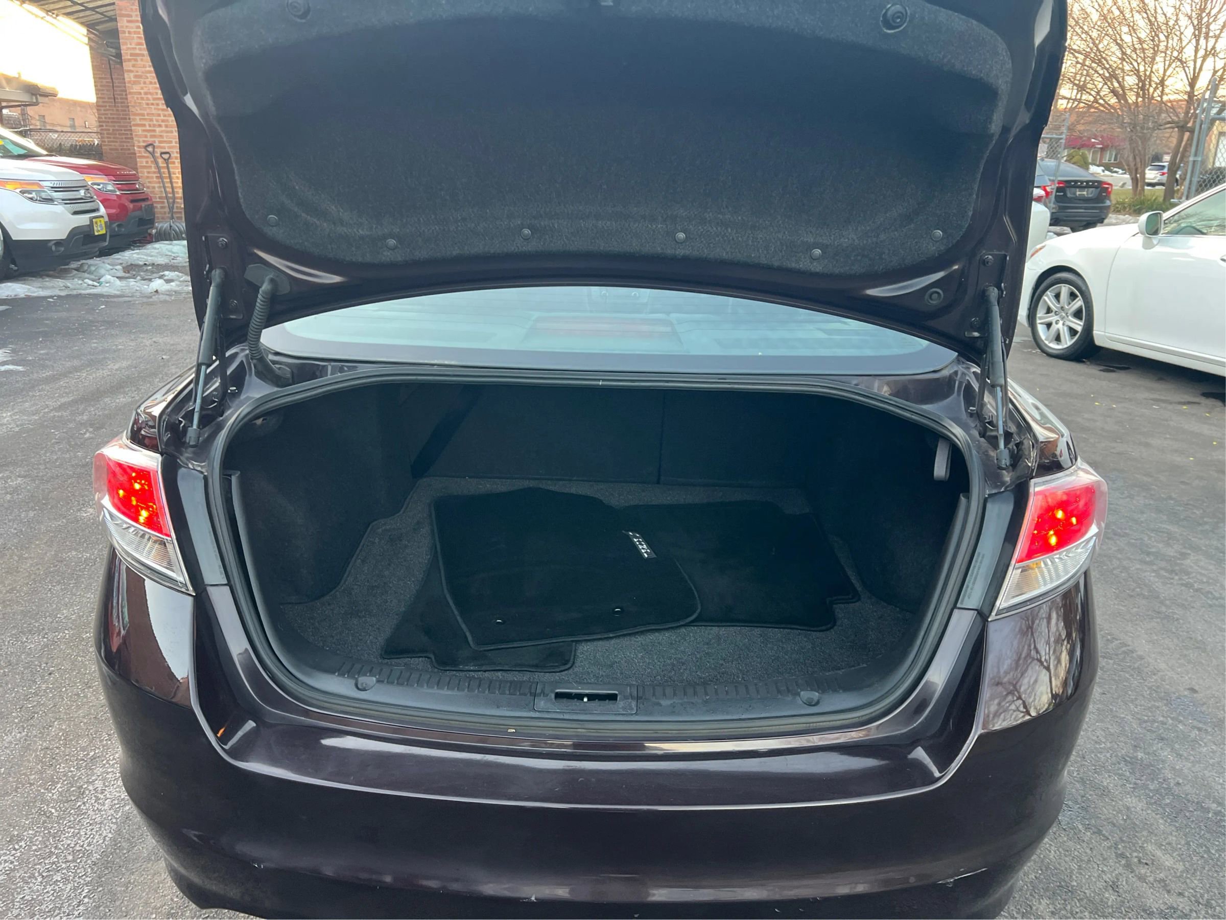 Used 2010 MAZDA MAZDA6 i Touring image 14