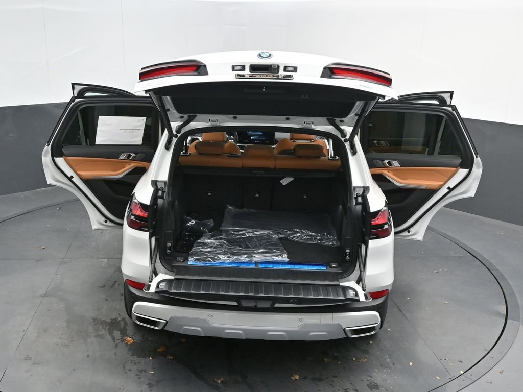 New 2026 BMW X5 xDrive50e AWD/4WD image 58
