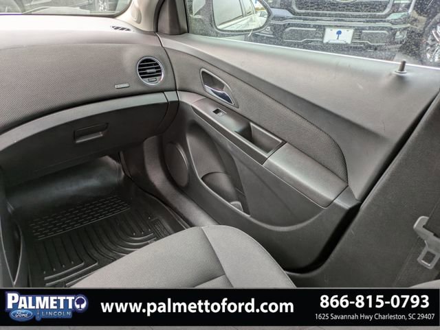 Used 2014 Chevrolet Cruze LT w/ RS Package image 15