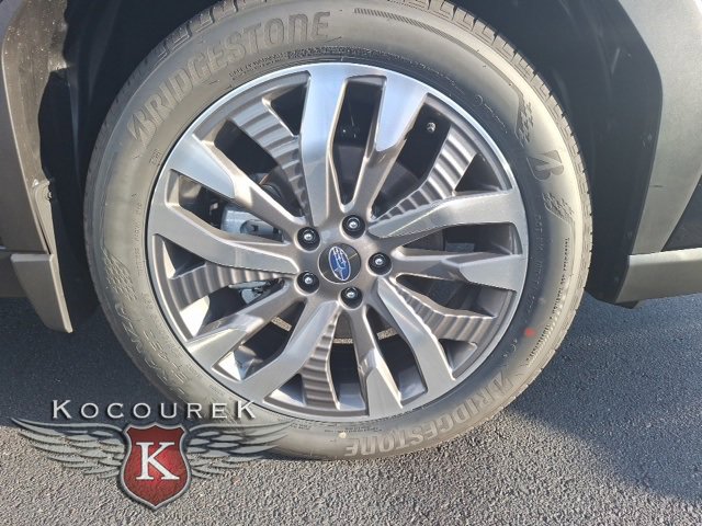 New 2025 Subaru Forester Touring image 3