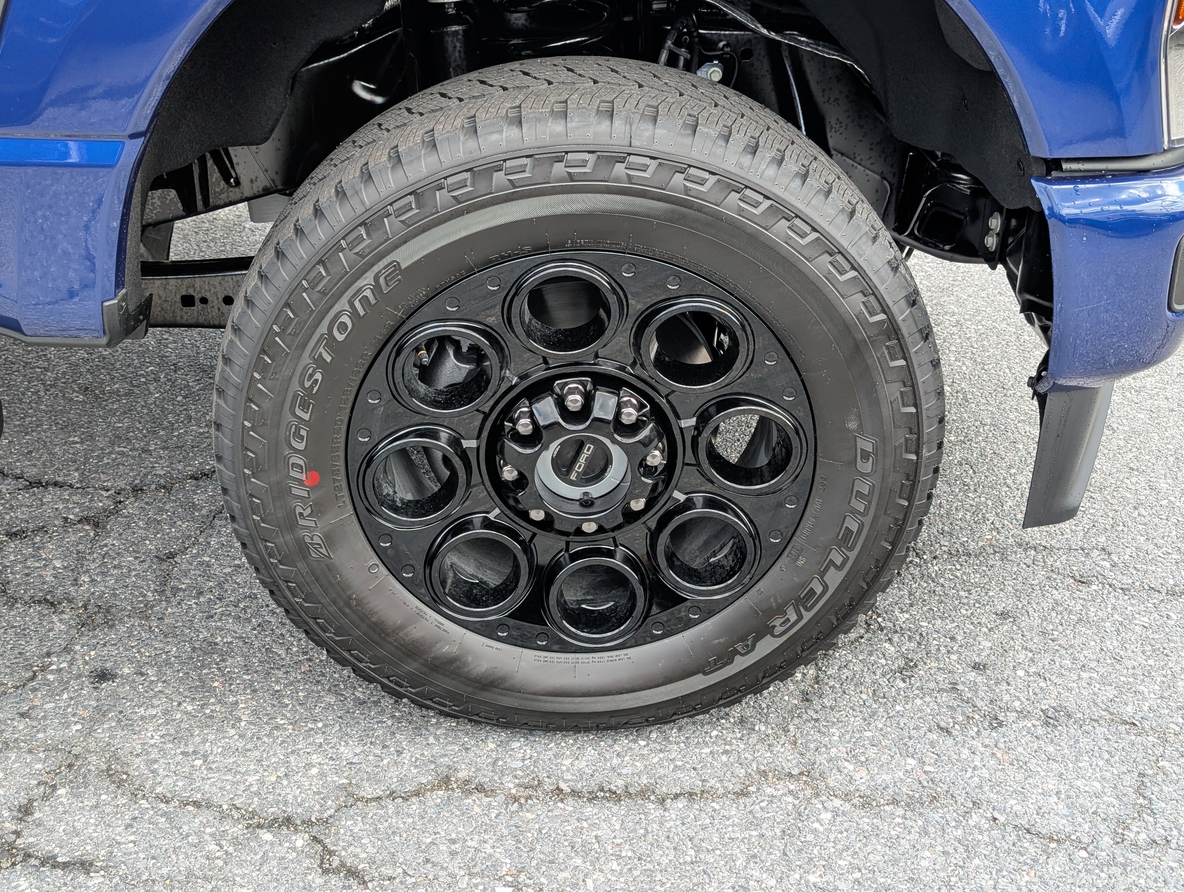 New 2026 Ford F350 Lariat w/ Black Appearance Package image 6