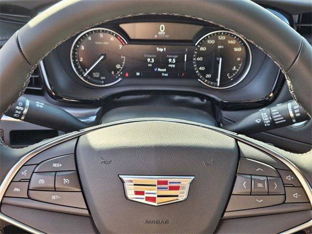 New 2026 Cadillac XT5 Luxury image 14