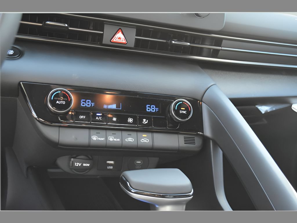 Used 2026 Hyundai Elantra Sport FWD image 22
