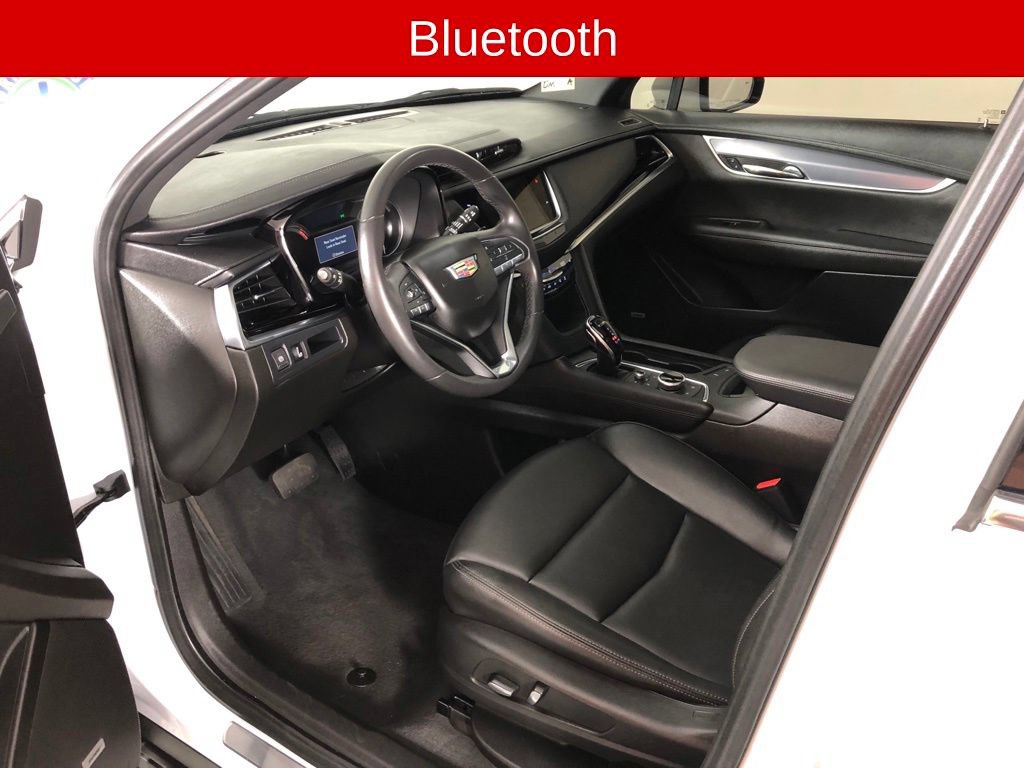 Used 2025 Cadillac XT6 Luxury AWD/4WD image 8