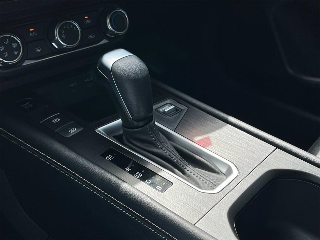 New 2025 Nissan Kicks SV w/ Illumination Package image 29