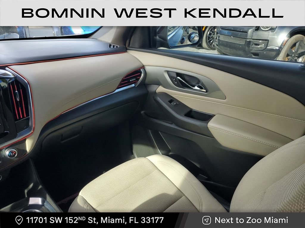 Used 2023 Chevrolet Traverse LS w/ Safety Package image 14
