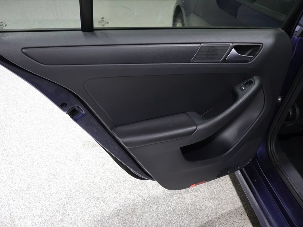Used 2013 Volkswagen Jetta S FWD image 17