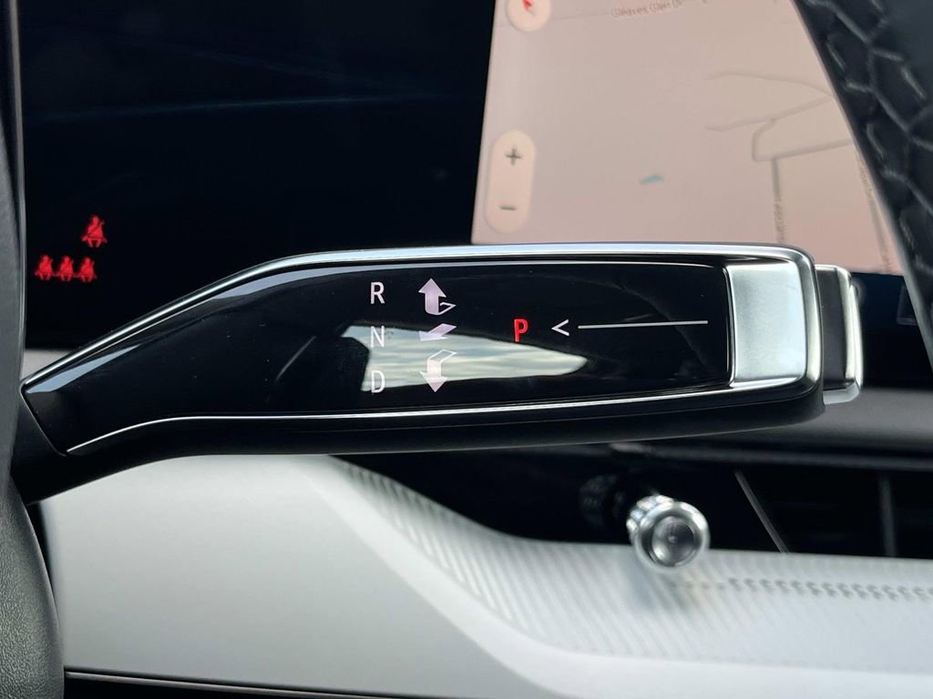 New 2025 Cadillac Optiq Sport 1 image 31