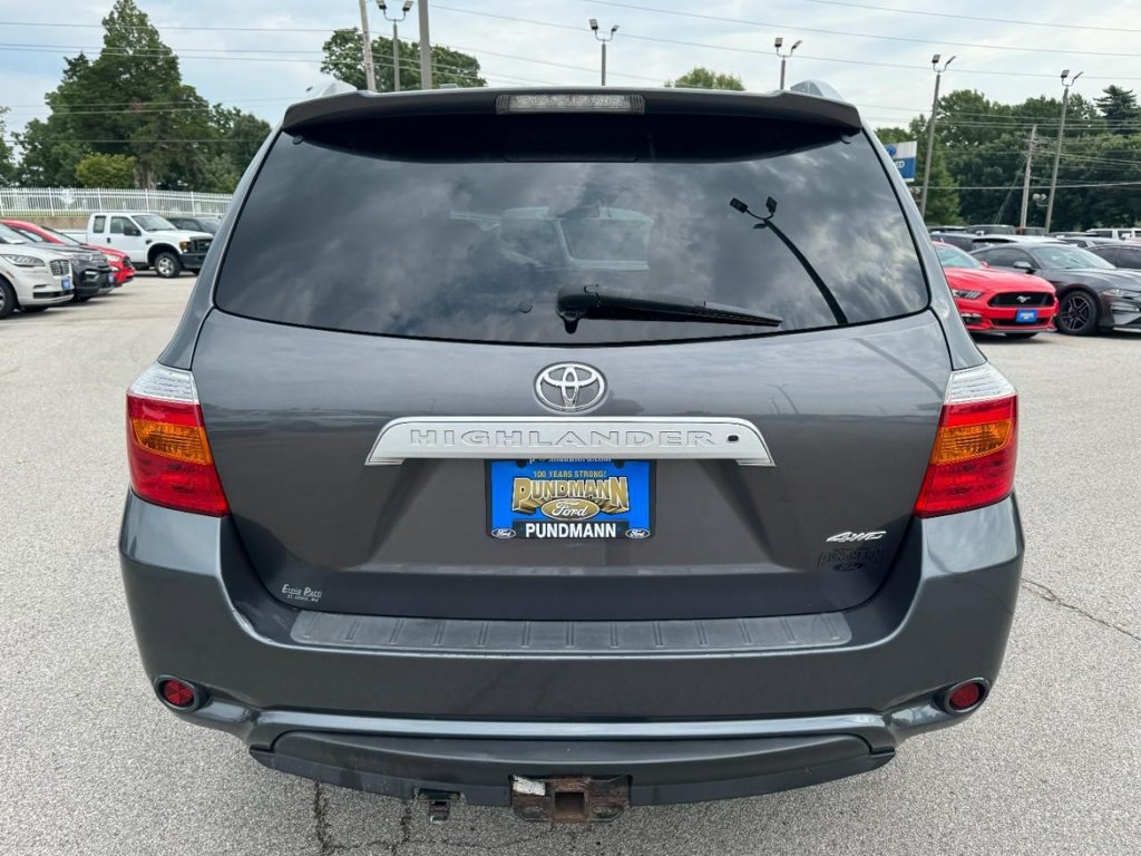 Used 2010 Toyota Highlander Limited w/ Extra Value Pkg 7 AWD/4WD image 4