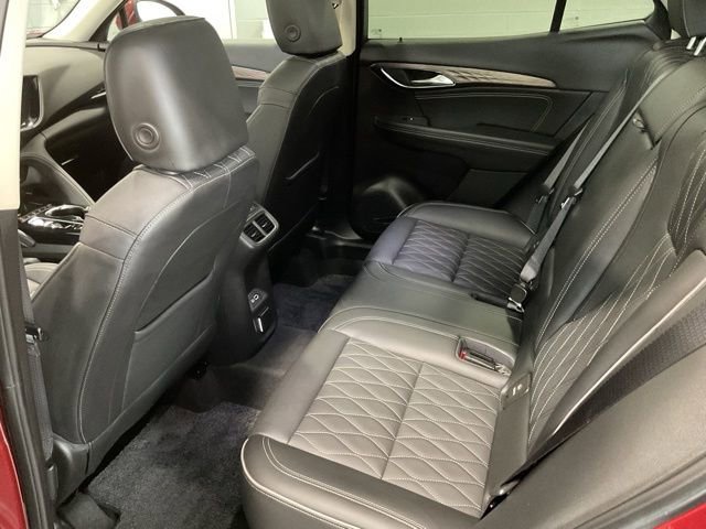 Used 2023 Buick Envision Avenir AWD/4WD image 19