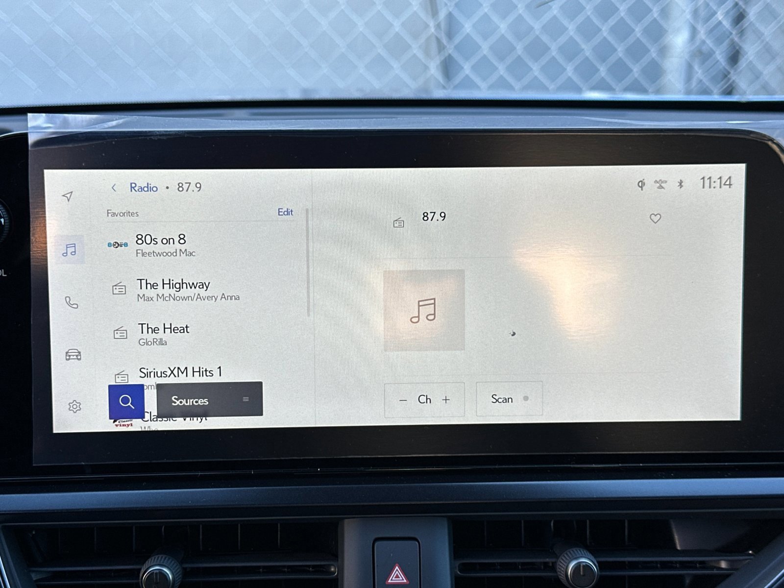 Used 2025 Lexus UX 300h AWD image 20