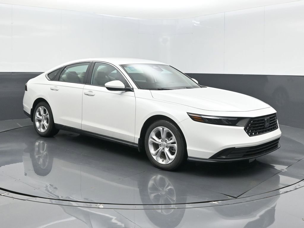 Used 2025 Honda Accord LX image 28