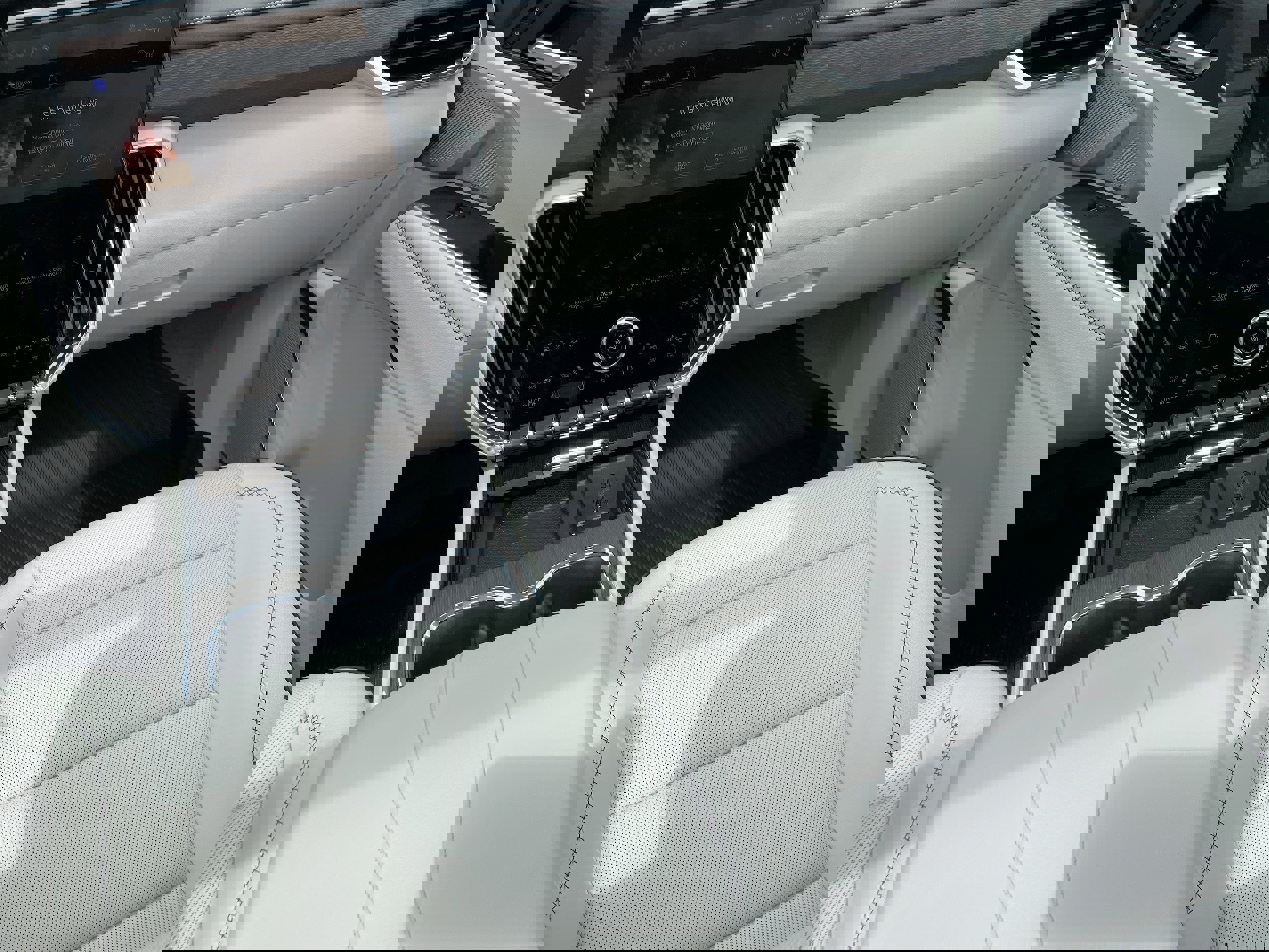 Certified 2025 GMC Acadia Denali w/ Super Cruise Package image 16