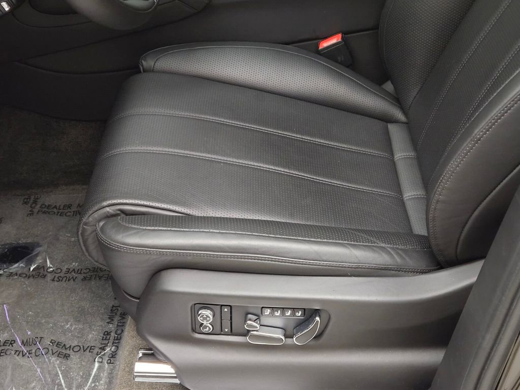 Used 2021 Bentley Bentayga Speed image 32