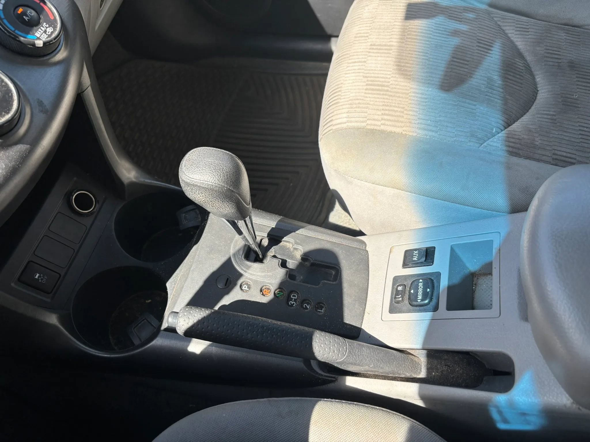 Used 2011 Toyota RAV4 4WD w/ Base L4 Extra Value Pkg image 39