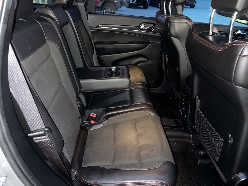 Used 2020 Jeep Grand Cherokee Trailhawk AWD/4WD image 25