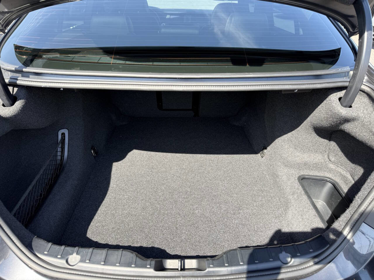 Used 2012 BMW 550i xDrive Sedan AWD/4WD image 11