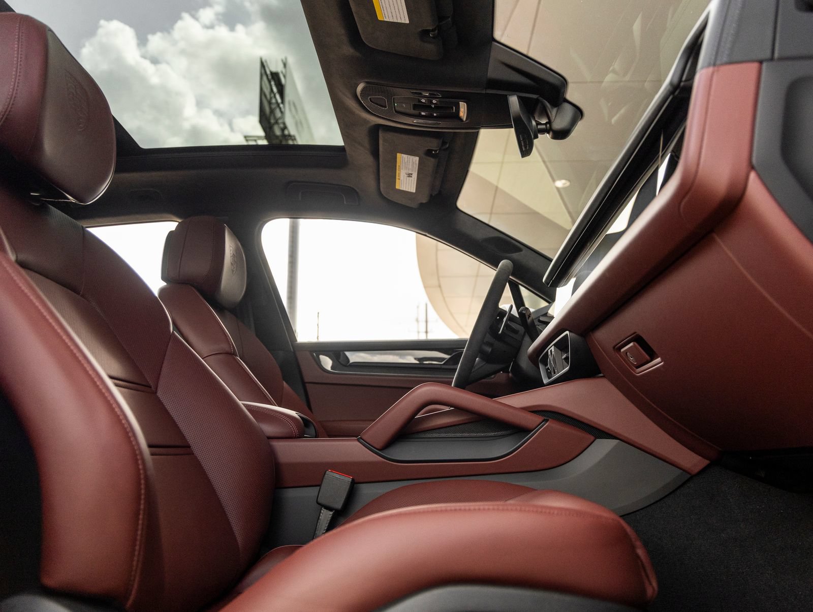 New 2026 Porsche Cayenne GTS AWD/4WD image 47